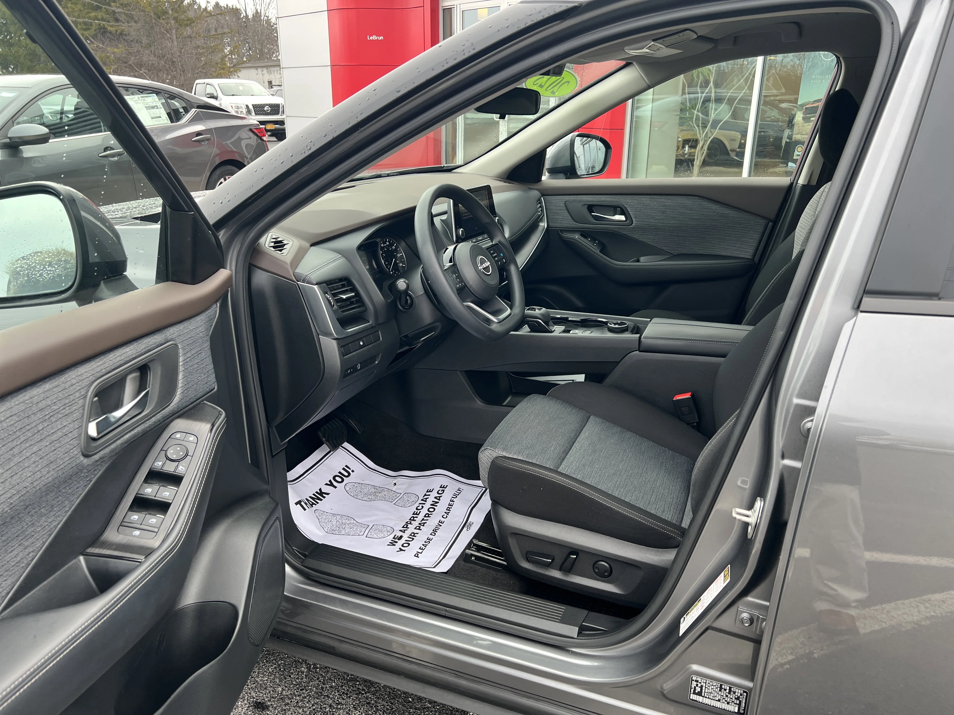 Used 2023 Gun Metallic Nissan SV image 3