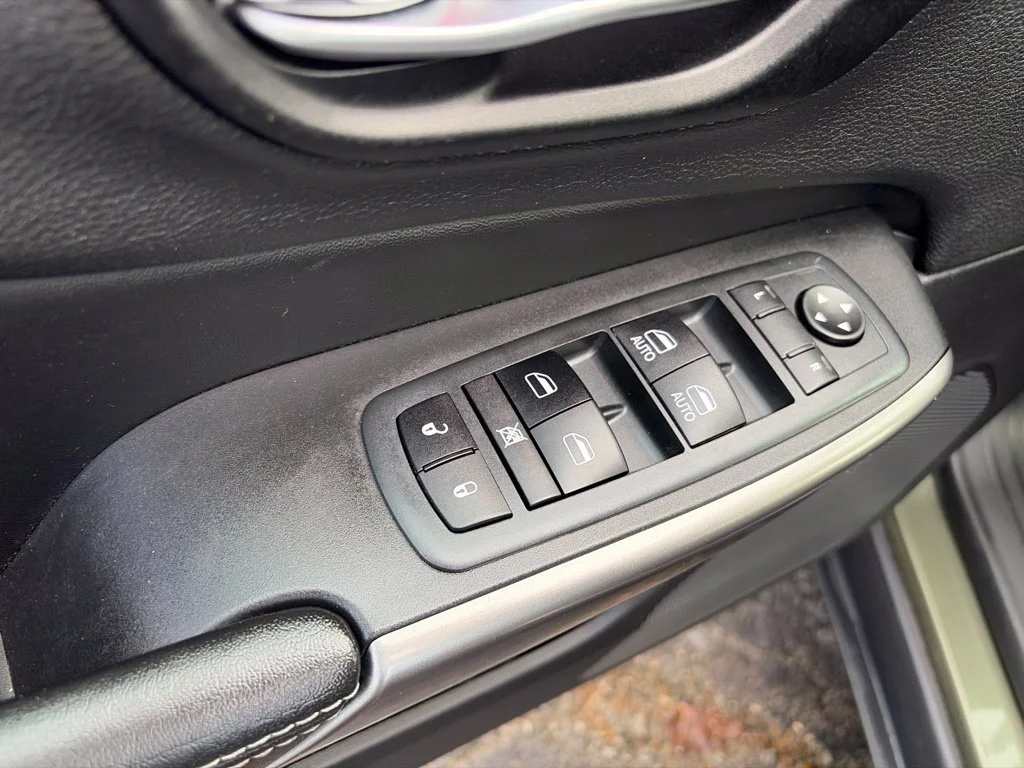 Certified Used 2021 Green Jeep Latitude Lux image 19