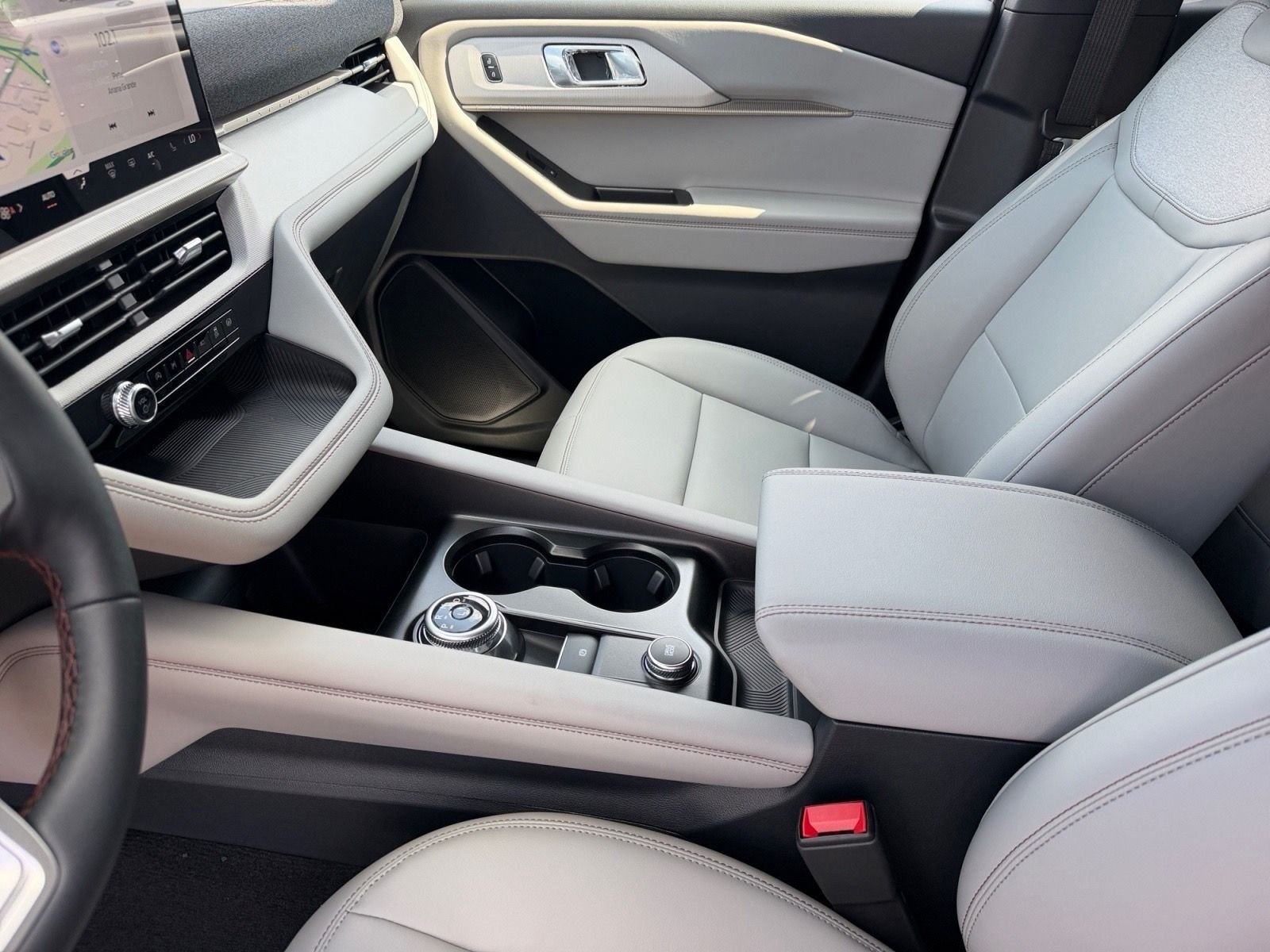 New 2027 Vapor Blue Metallic Ford Active image 12