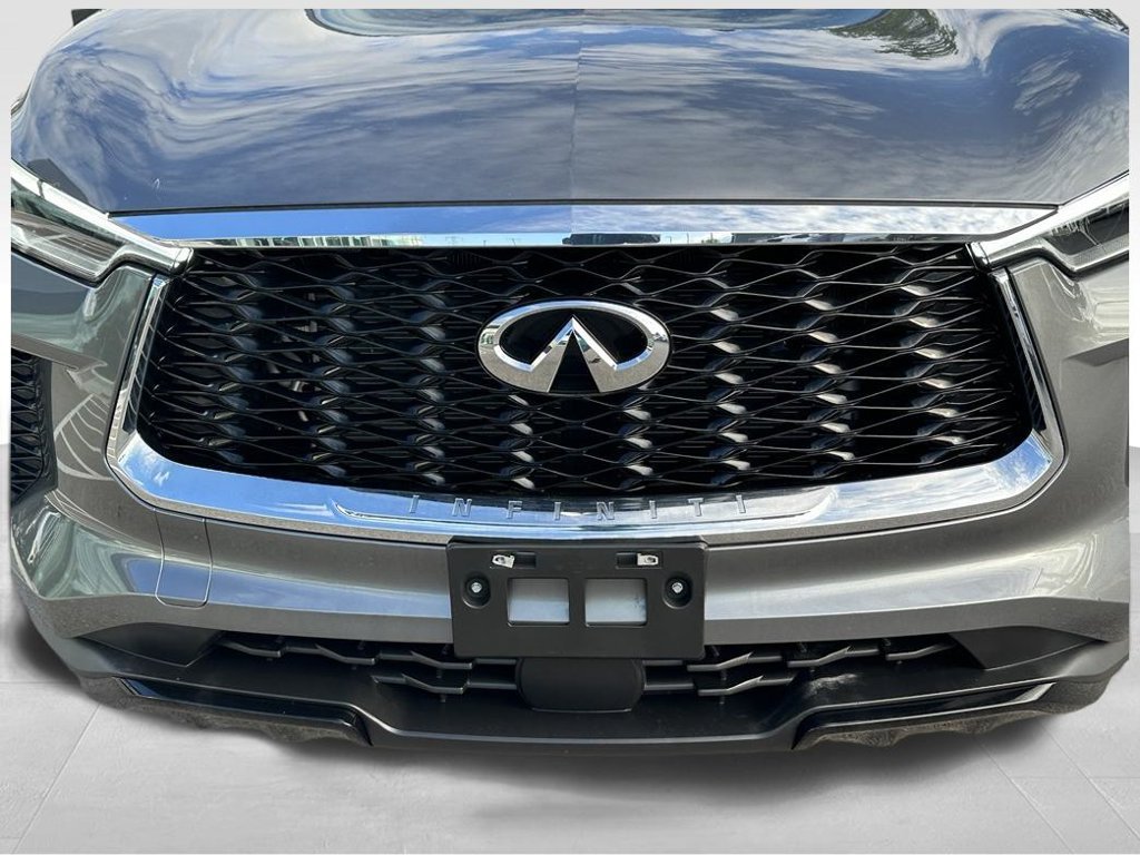 Used 2023 Gray INFINITI PURE image 9