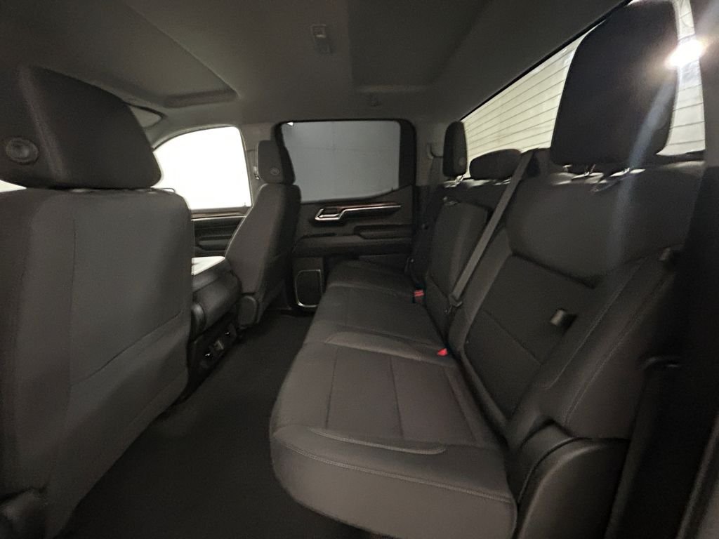 Used 2023 White Chevrolet LT image 19
