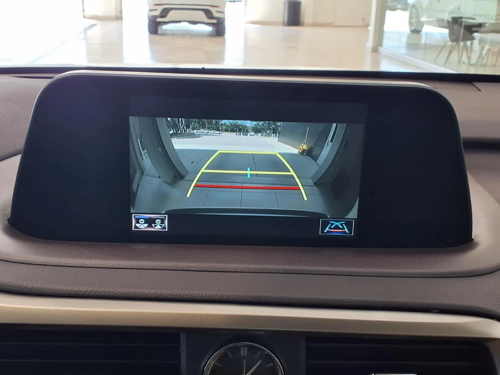 Used 2020 Eminent White Pearl Lexus  image 15