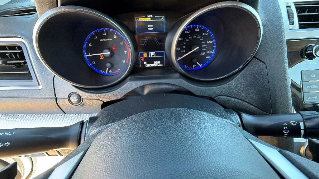 Used 2019 Crystal White Pearl Subaru 2.5i image 21