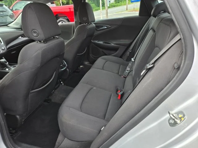 Used 2022 Silver Chevrolet LT image 11