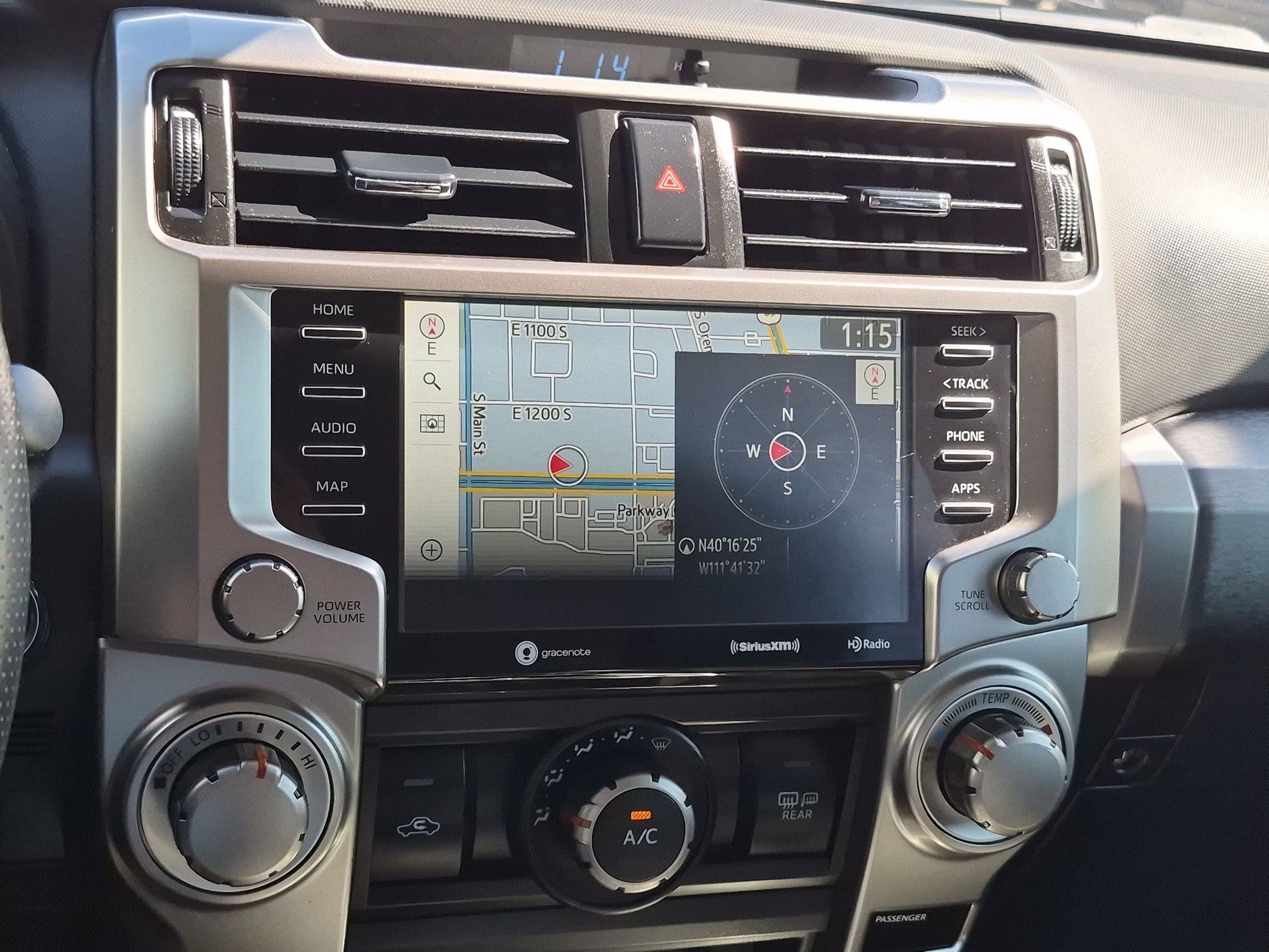 Used 2022 White Toyota SR5 Premium image 22