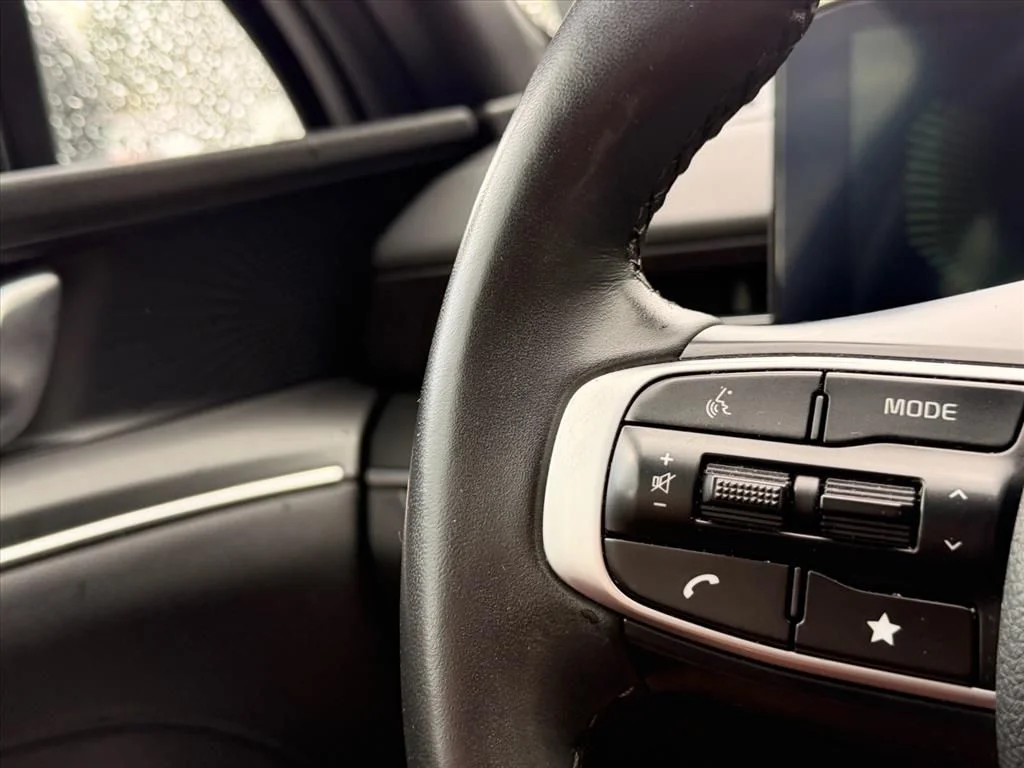Used 2025 Gray Kia GT-Line image 20