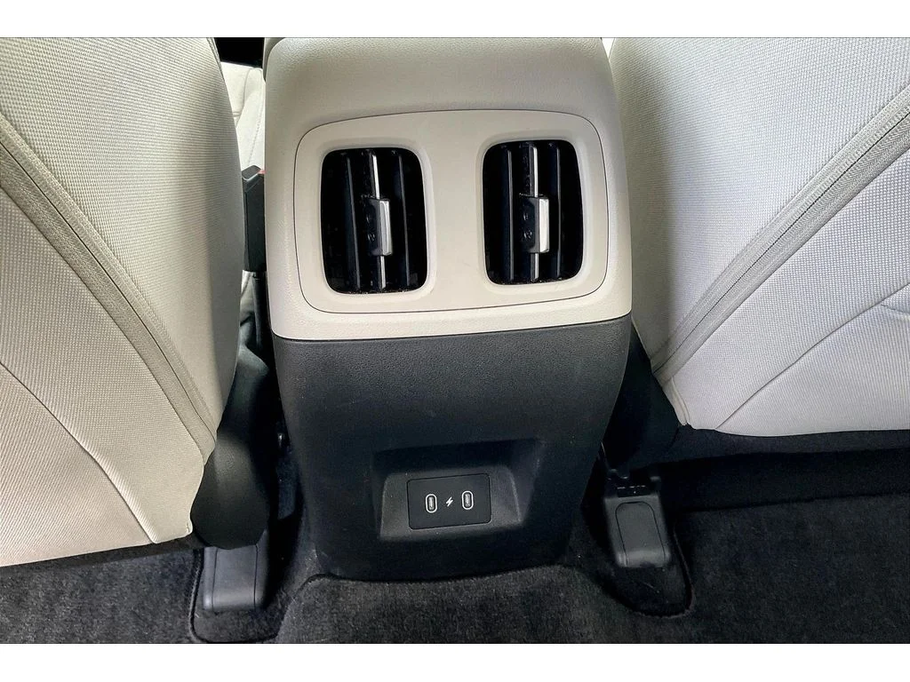 Used 2025 Gray Hyundai SEL image 23