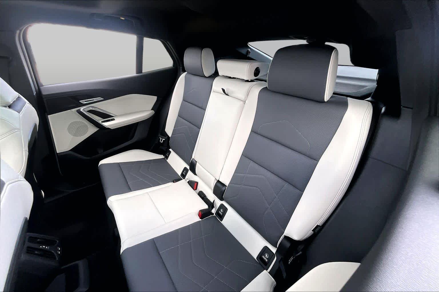 Used 2026 Brooklyn Grey Metallic BMW xDrive28i image 20