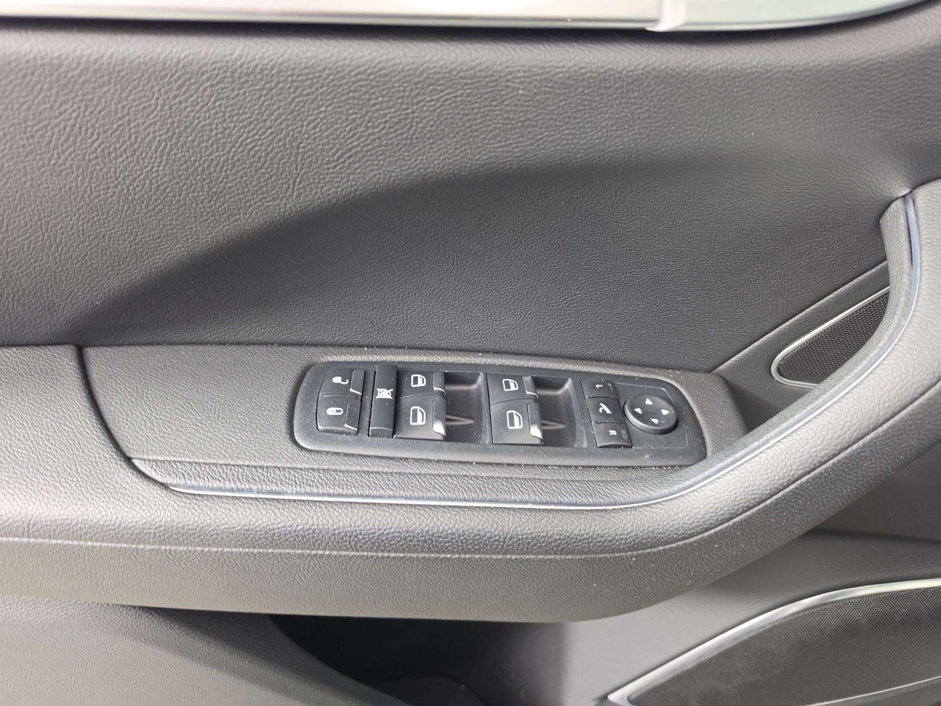 Used 2022 Gray Maserati Modena image 18