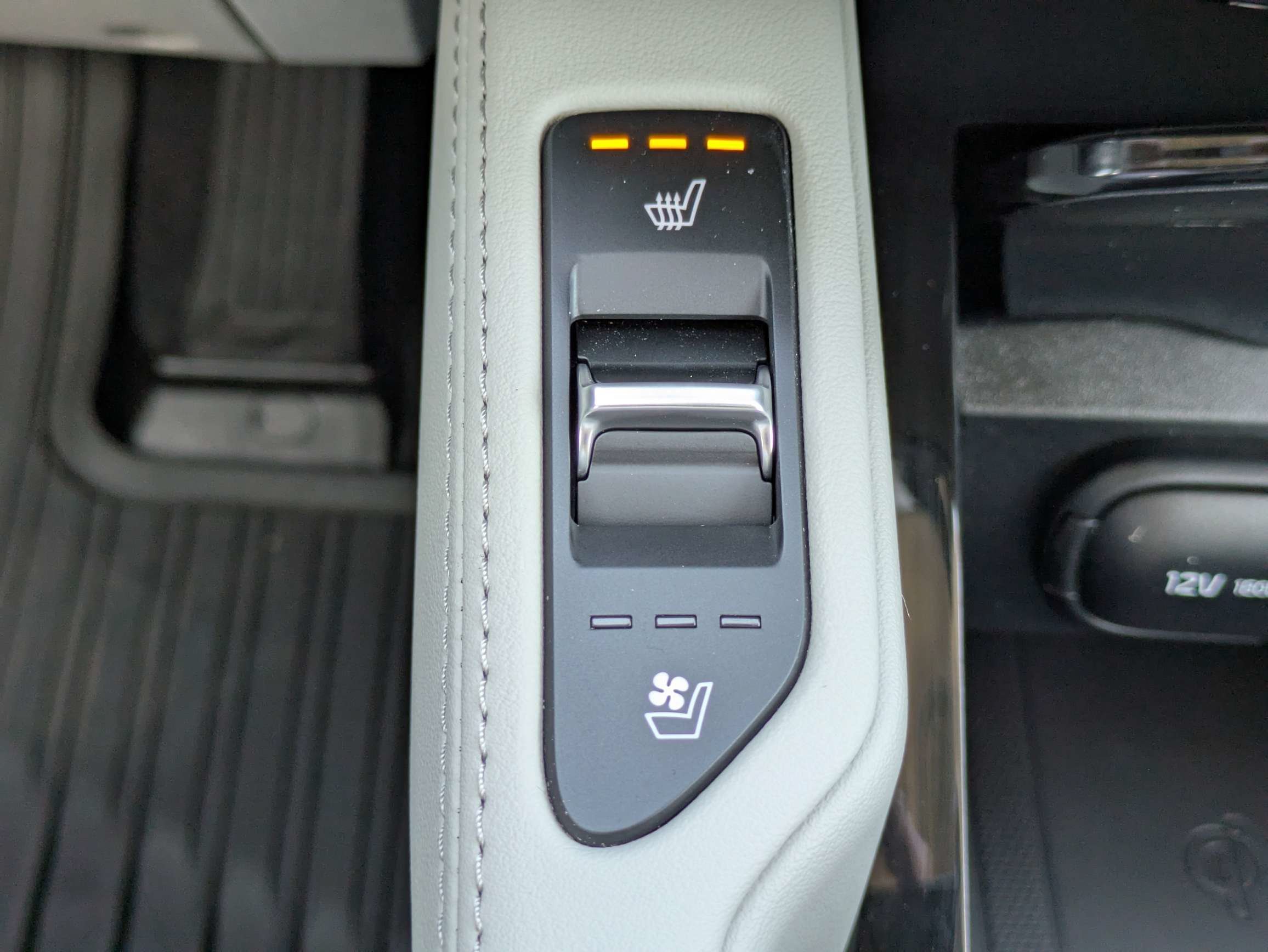 Certified Used 2024 Glacial White Pearl Kia EX image 28