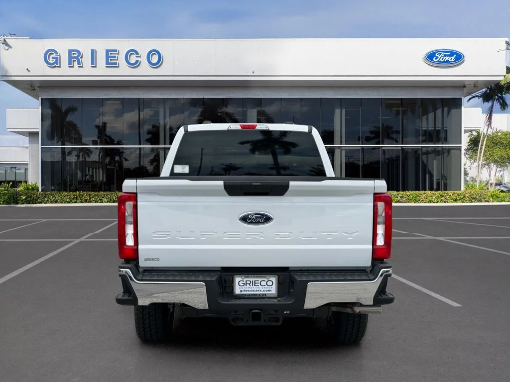 New 2026 Oxford White Ford F-250® XLT image 6