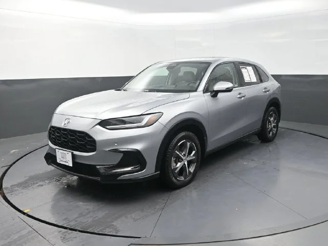 Used 2023 Silver Honda EX-L image 5