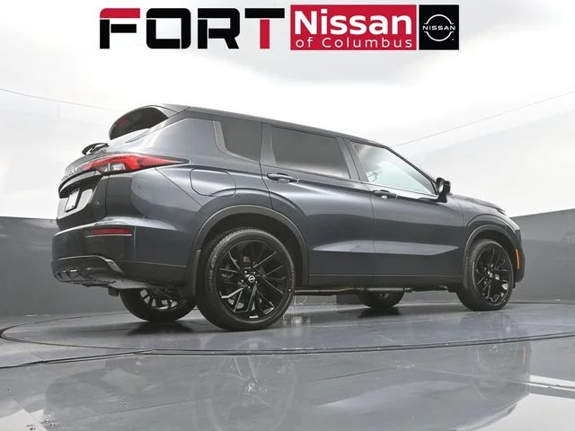 New 2026 Gray Nissan SL image 40