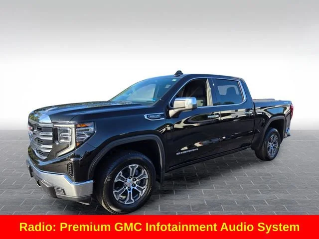 Used 2025 Onyx Black GMC SLT image 4
