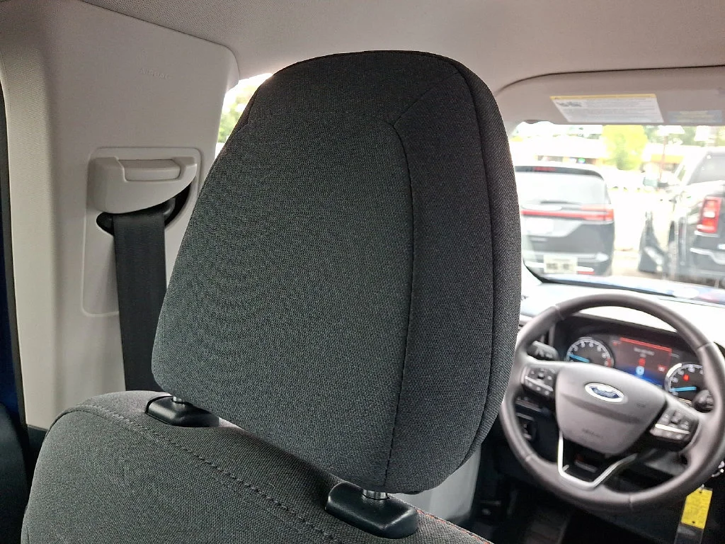Used 2023 Atlas Blue Metallic Ford XLT image 14