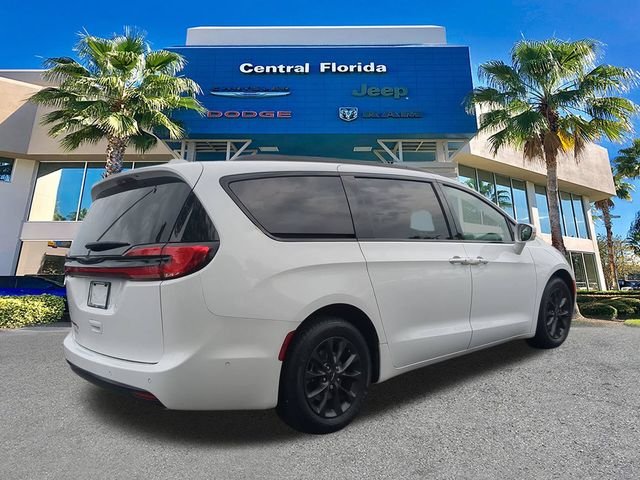Certified Used 2021 White Chrysler Touring L image 5