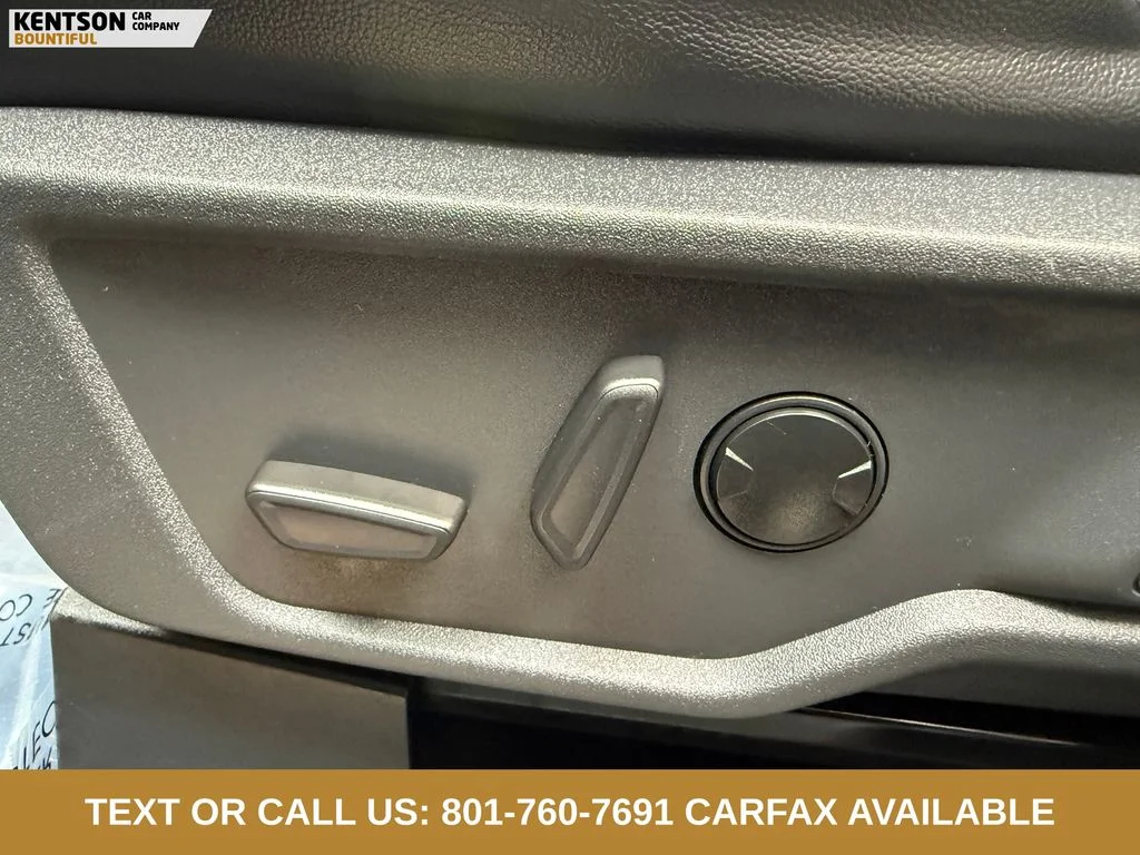 Used 2025 Gray Ford Outer Banks image 29