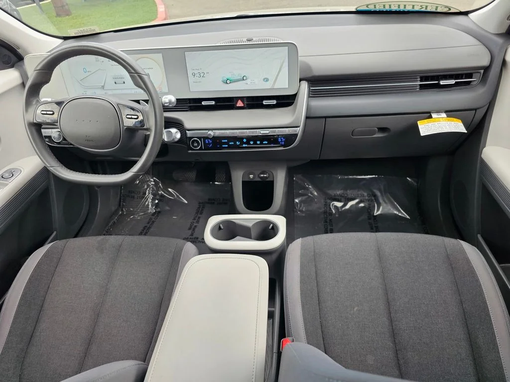 Used 2024 Gray Hyundai SE image 16