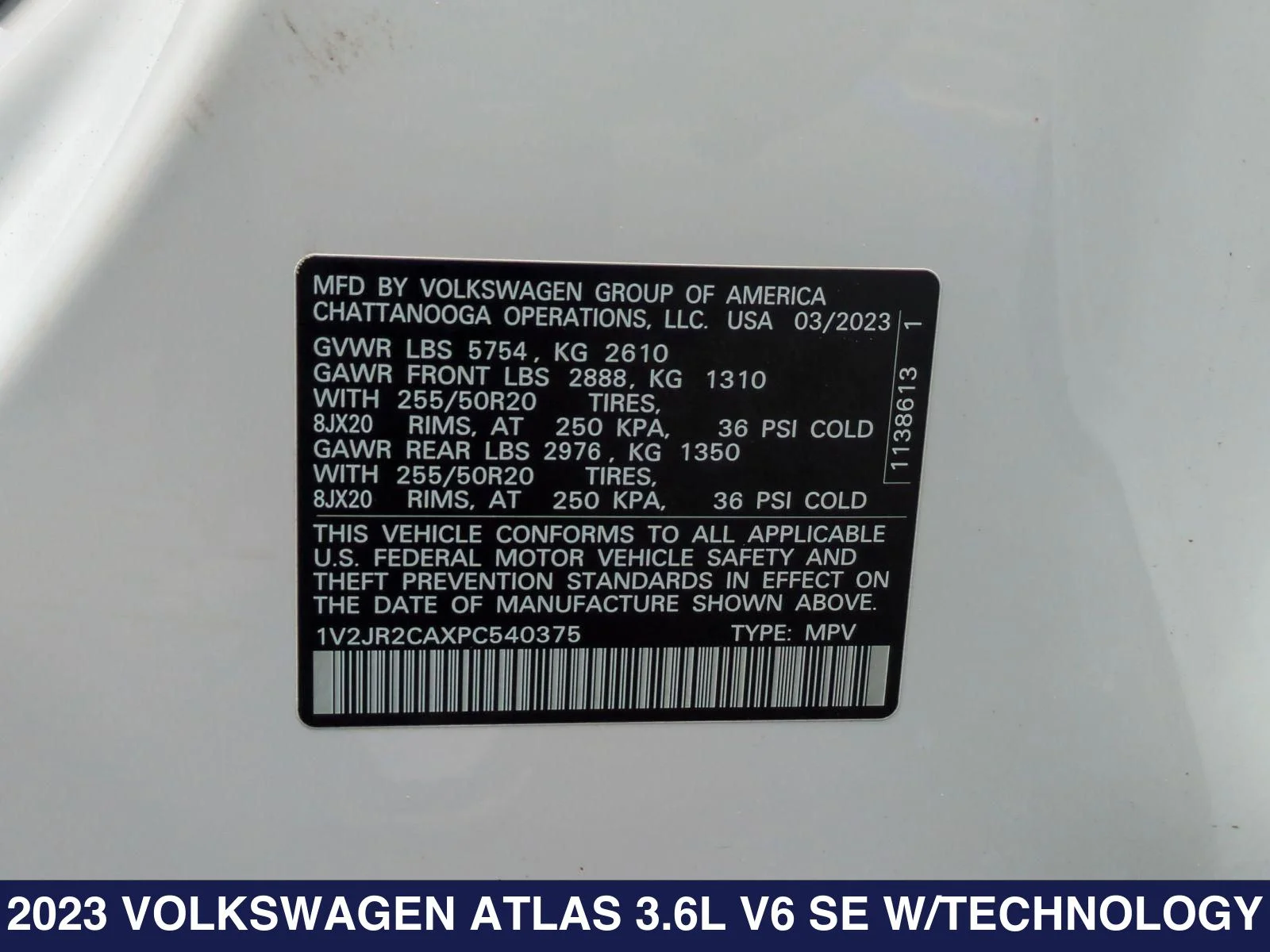 Used 2023 White Volkswagen 3.6L V6 SE w/Technology image 24