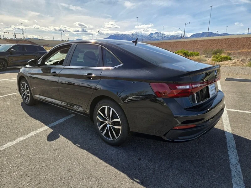 New 2026 Black Volkswagen 1.5T SE image 3