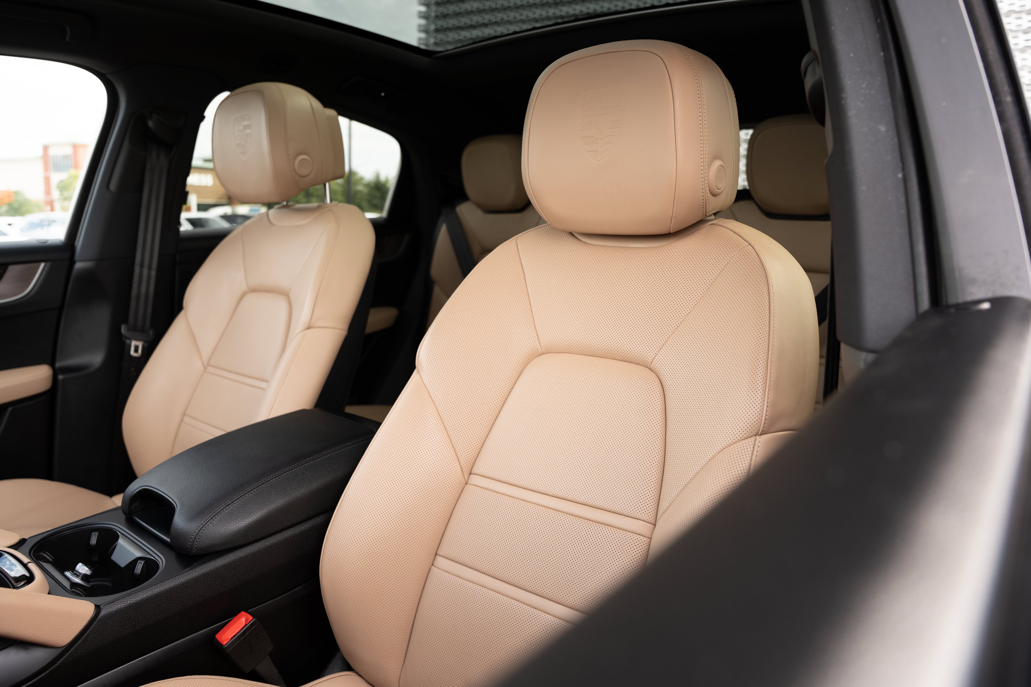 Used 2025 Arctic Gray Porsche Base image 23