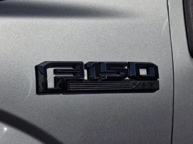 Used 2019 Silver Ford XLT image 3