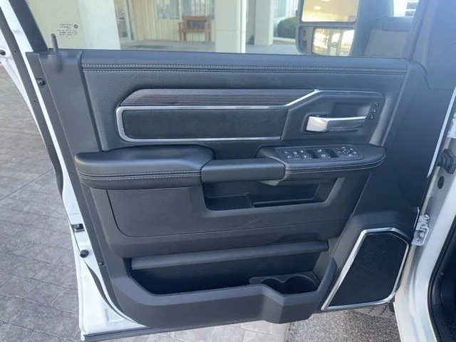 New 2026 Bright White Clear-Coat Exterior Paint RAM Laramie image 21