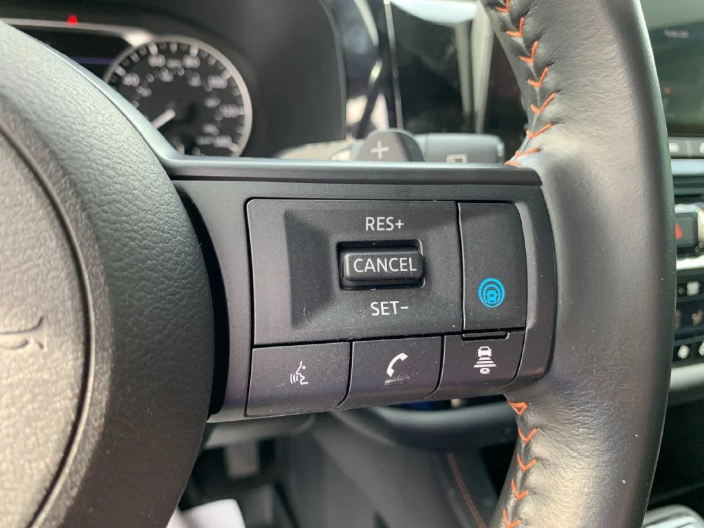 Used 2024  Nissan Rock Creek image 29