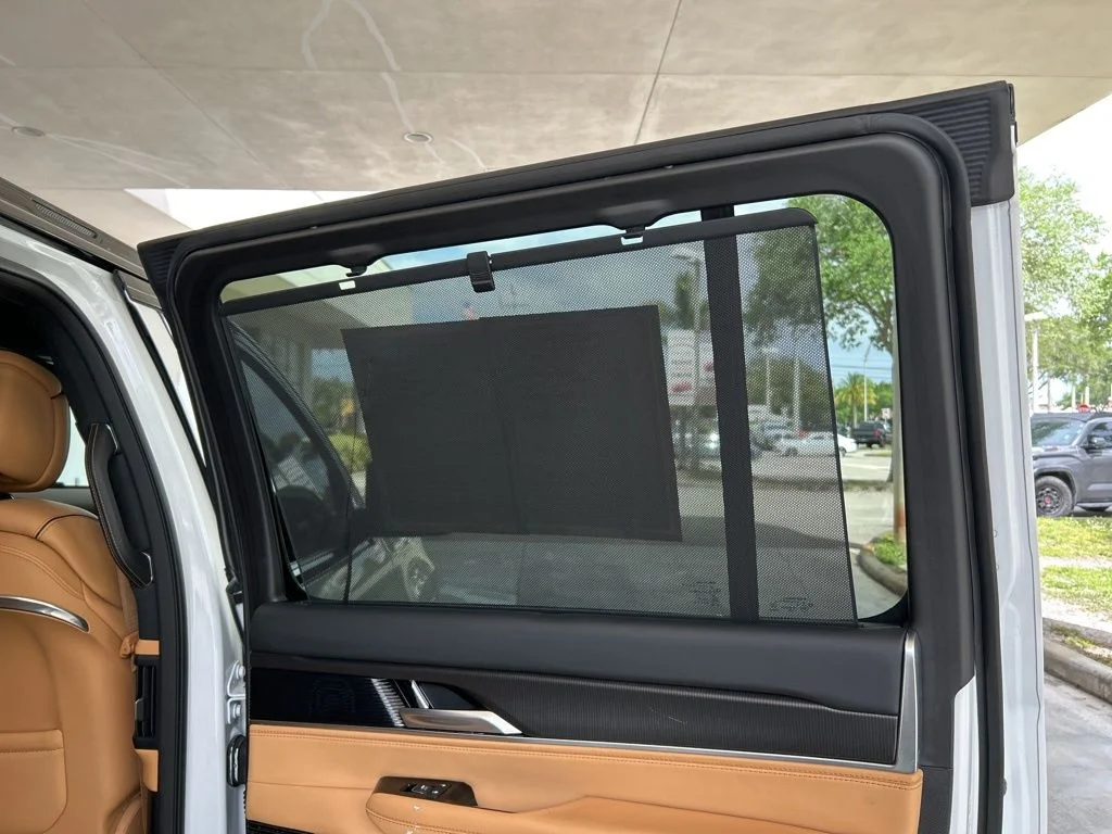 Used 2025 White/off-white Jeep Series III image 52