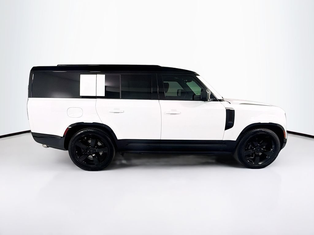 New 2026 Fuji White Land Rover V8 image 4