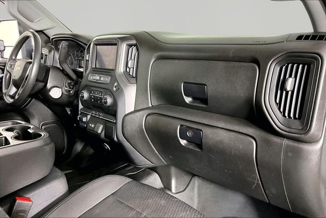 Used 2023 White Chevrolet Custom image 25