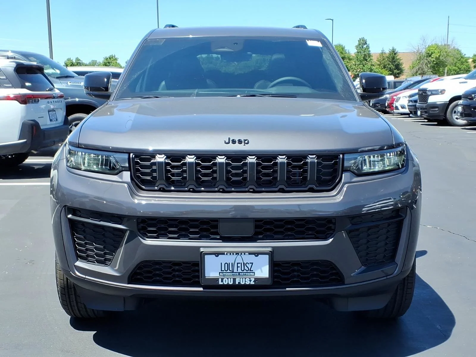 New 2026 Baltic Gray Metallic Clear-Coat Exterior Paint Jeep Laredo image 24