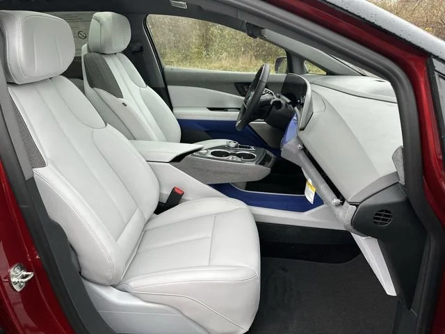 2026 Cadillac OPTIQ Sport - Photo 28
