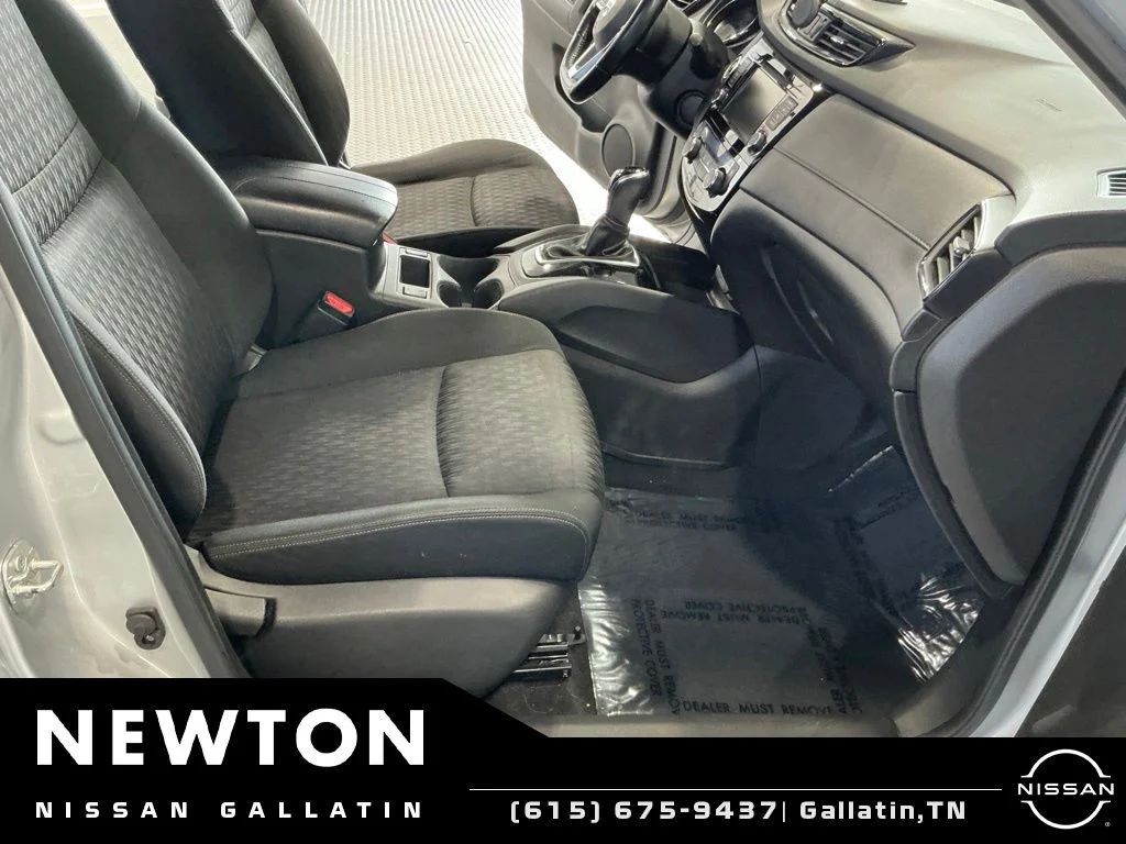 Used 2020 Brilliant Silver Metallic Nissan SV image 12