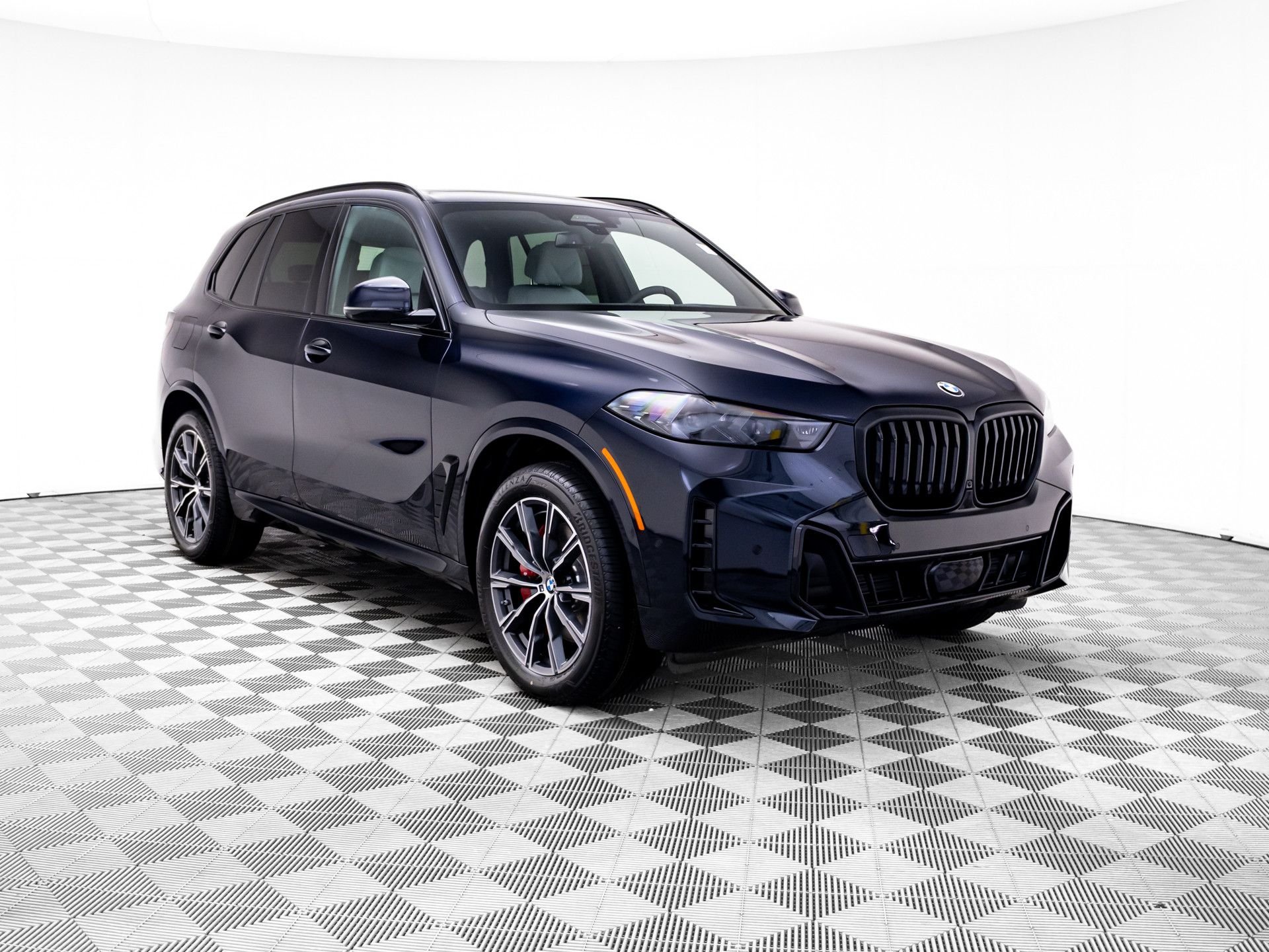 New 2026 Carbon Black Metallic BMW xDrive40i image 8