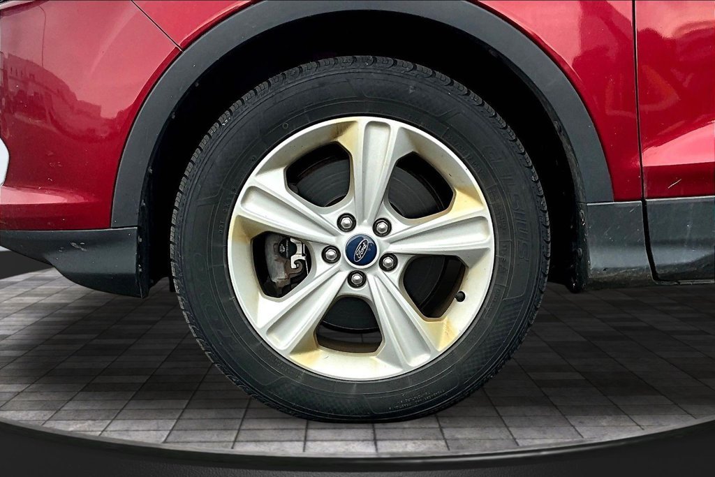 Used 2013 Red Ford SE image 35
