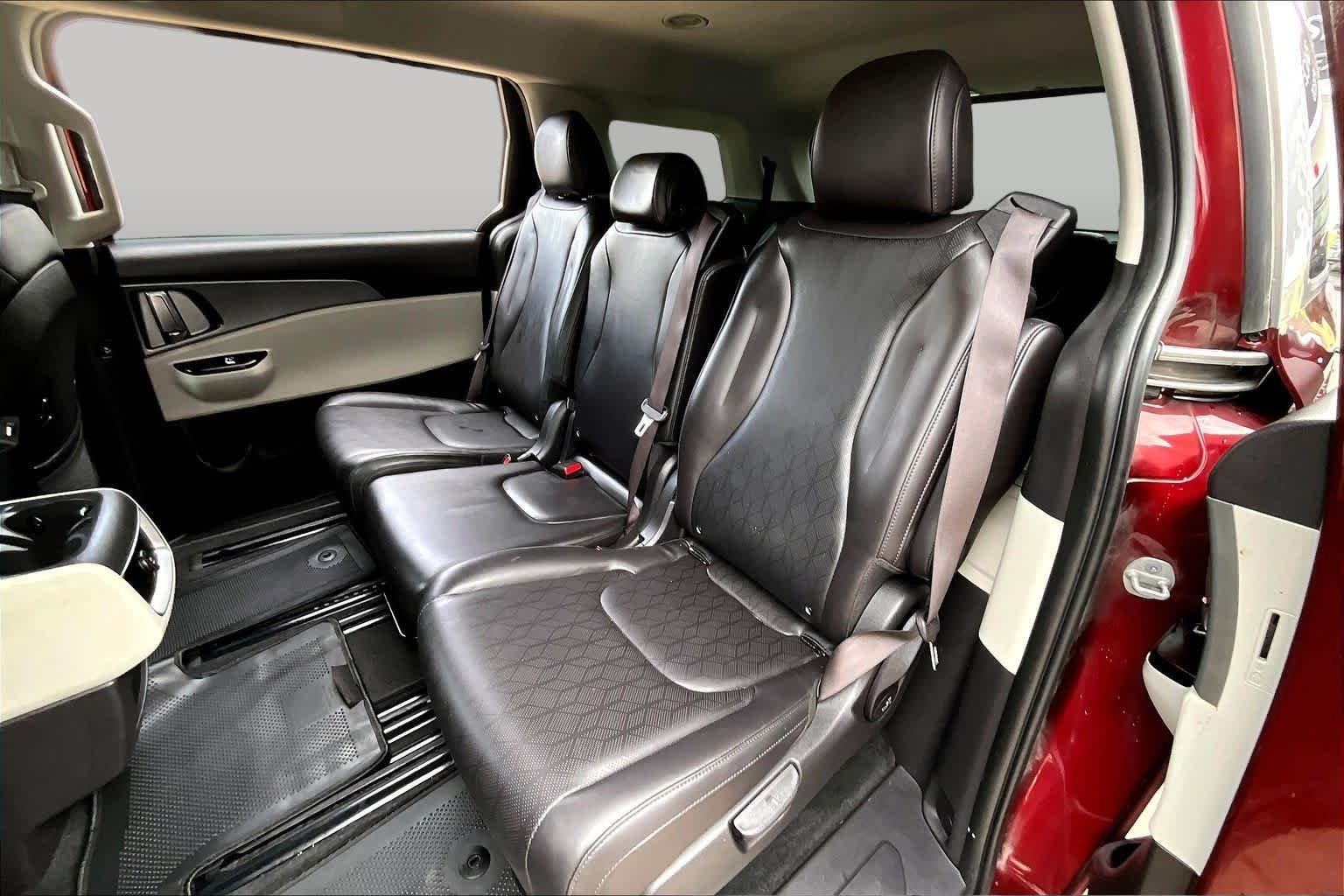 Used 2024 Flare Red Kia LX image 20