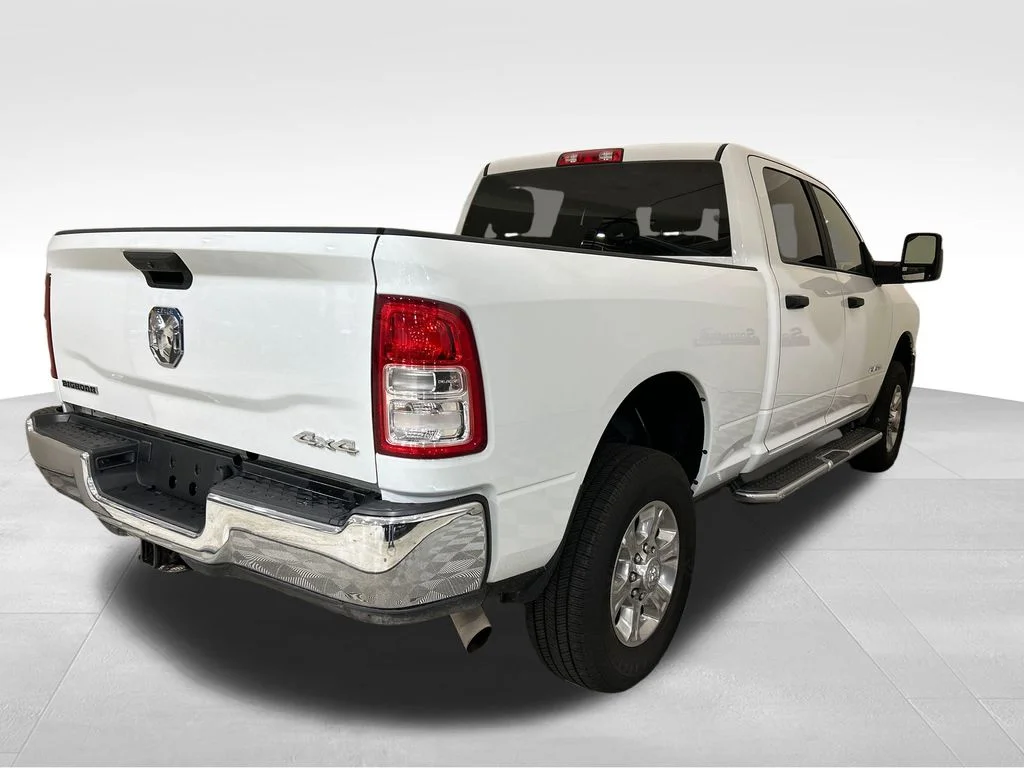 Used 2024 White Ram Big Horn image 7
