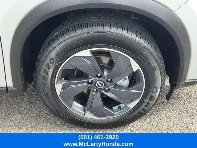 Used 2025 Silver Nissan SV image 18