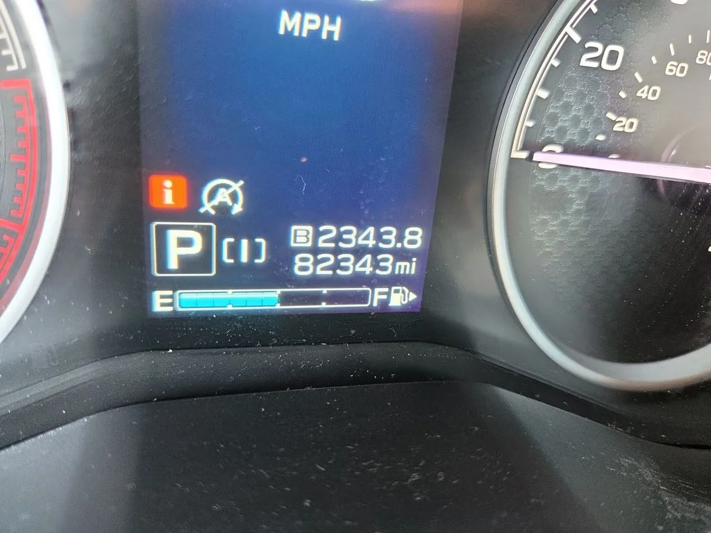 Used 2022 Green Subaru Premium image 29