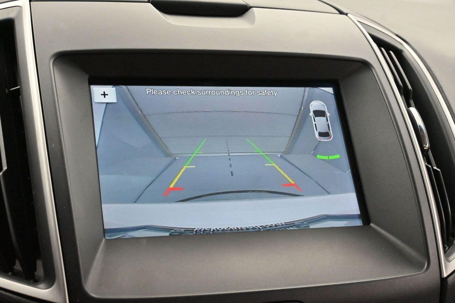 Used 2017 White Platinum Metallic Tri-Coat Ford SEL image 20