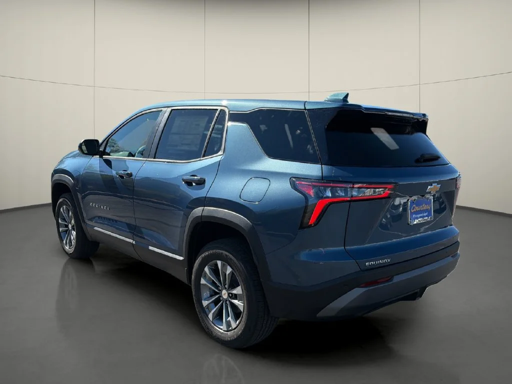 New 2027 Lakeshore Blue Metallic Chevrolet LT image 5