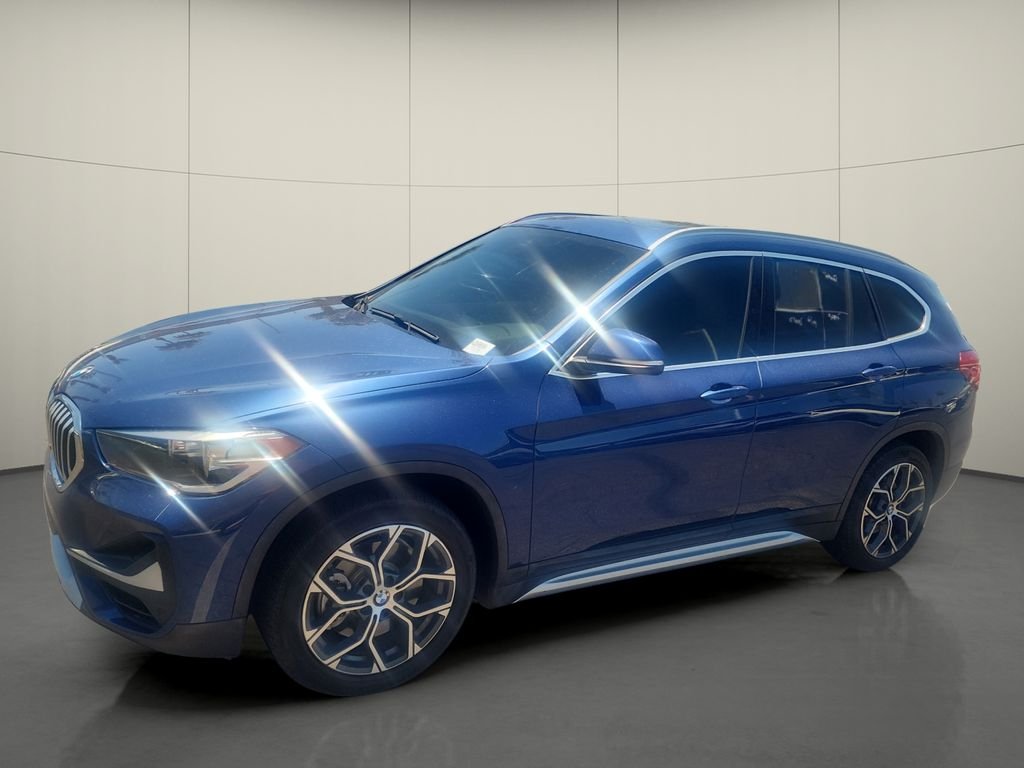 Used 2021 Blue BMW sDrive28i image 3