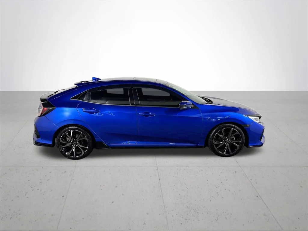 Used 2018 Blue Honda Sport Touring image 5
