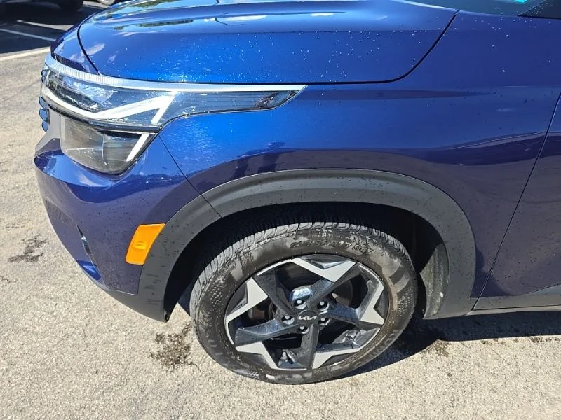 Used 2024 Blue Kia EX image 10