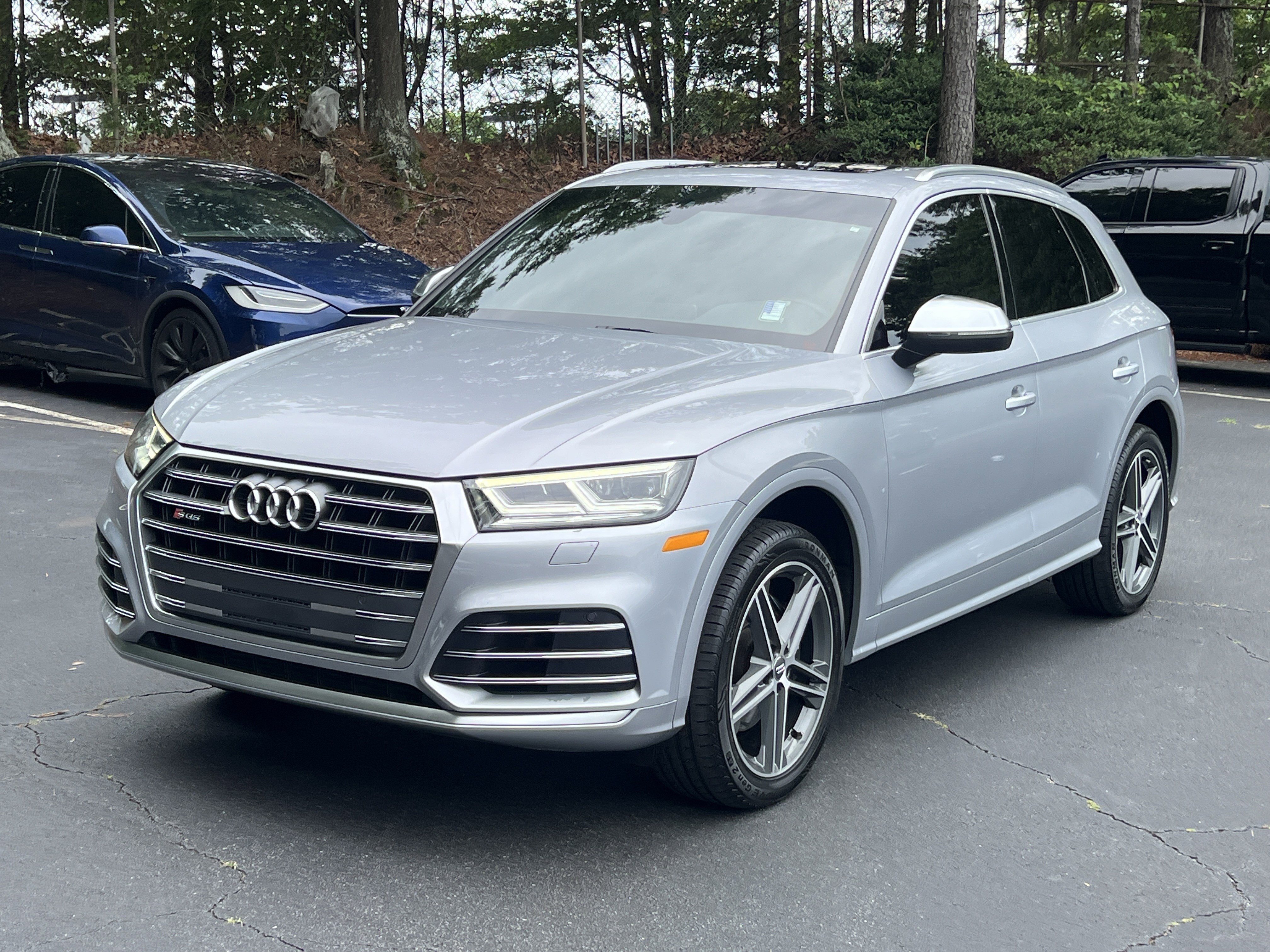 Used 2019 Florett Silver Metallic Audi Premium Plus image 3