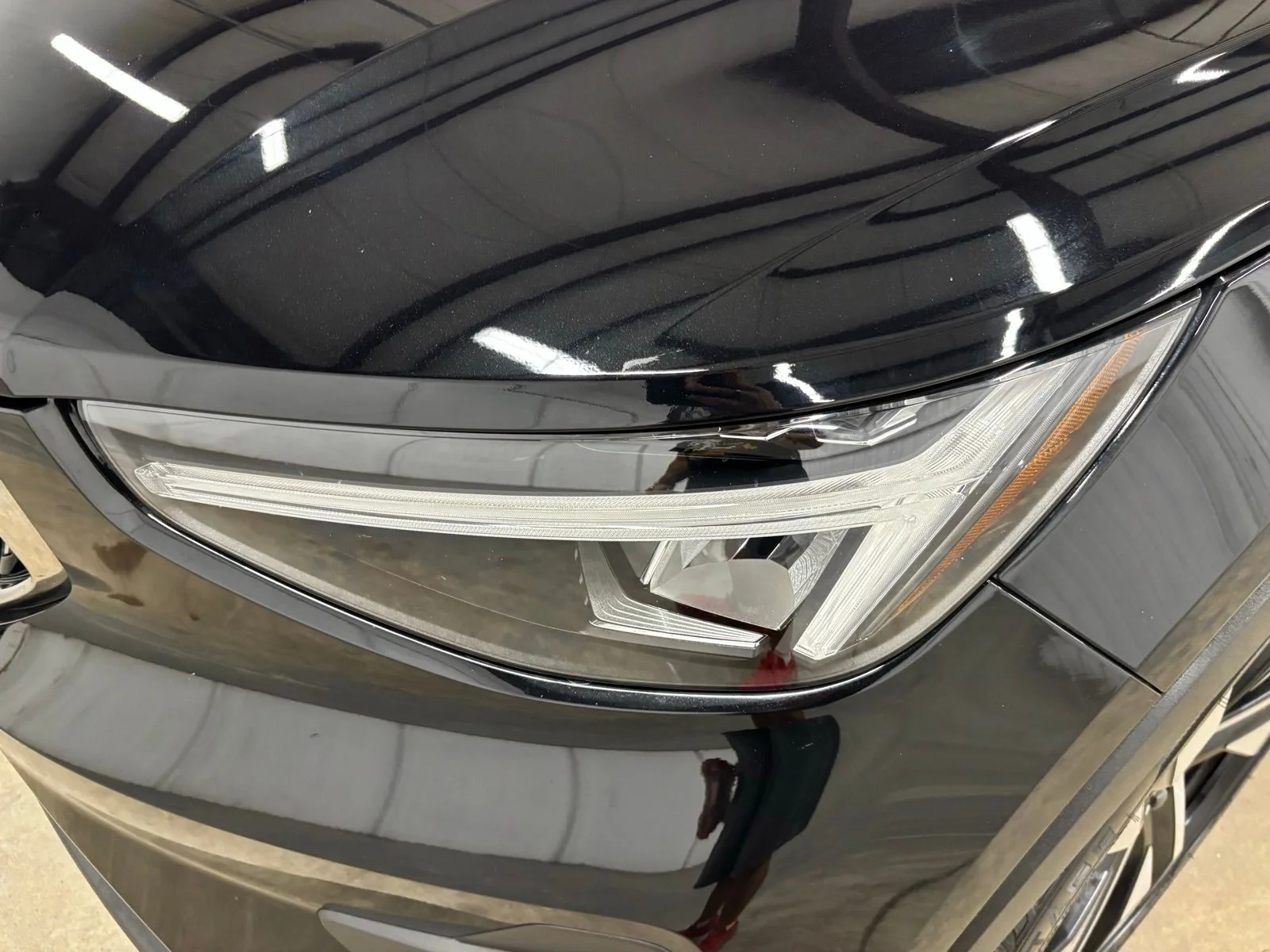 Used 2023 Black Volvo B5 Plus Bright Theme image 8
