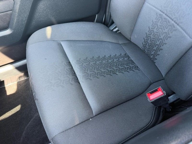 Used 2020 Oxford White Ford XLT image 29