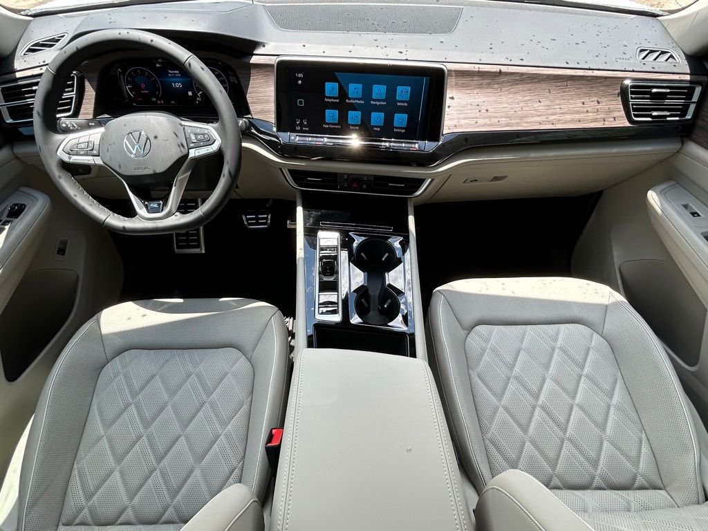 New 2026 White/off-white Volkswagen 2.0T SEL Premium R-Line image 9