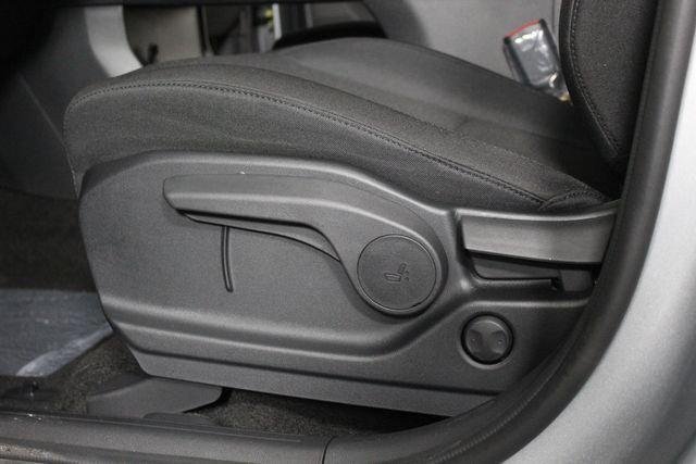 New 2026 Silver Hyundai SE image 49